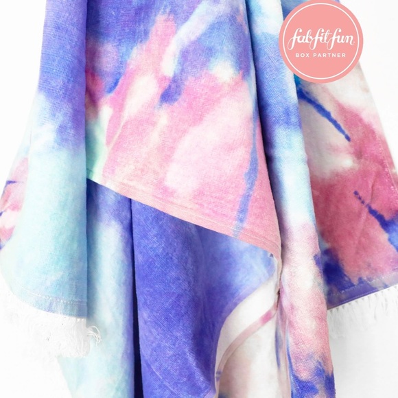 L* Space boho chiq Tye-dye beach towel oversized 🏝 - Picture 2 of 5
